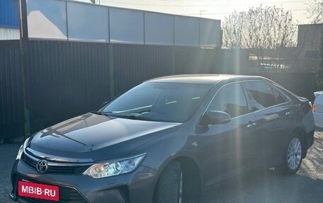 Toyota Camry, 2015 год, 1 990 000 рублей, 4 фотография