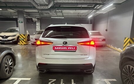 Lexus NX I, 2018 год, 4 000 000 рублей, 3 фотография