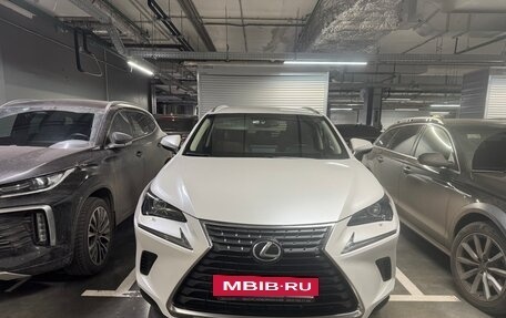 Lexus NX I, 2018 год, 4 000 000 рублей, 6 фотография