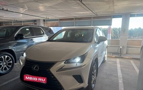Lexus NX I, 2018 год, 4 000 000 рублей, 11 фотография