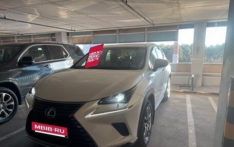 Lexus NX I, 2018 год, 4 000 000 рублей, 12 фотография