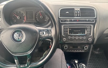 Volkswagen Polo VI (EU Market), 2017 год, 460 000 рублей, 1 фотография