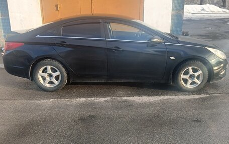 Hyundai Sonata VI, 2010 год, 1 100 000 рублей, 6 фотография