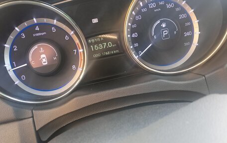 Hyundai Sonata VI, 2010 год, 1 100 000 рублей, 8 фотография