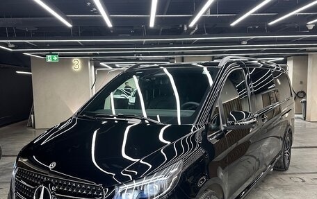 Mercedes-Benz V-Класс, 2024 год, 15 200 000 рублей, 2 фотография