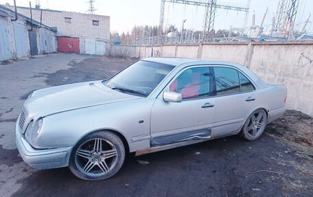 Mercedes-Benz E-Класс, 1997 год, 90 000 рублей, 5 фотография