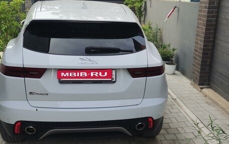 Jaguar E-Pace, 2018 год, 2 900 000 рублей, 4 фотография