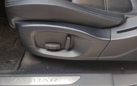 Jaguar E-Pace, 2018 год, 2 900 000 рублей, 17 фотография