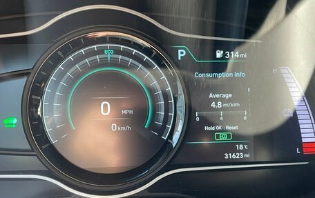 Hyundai Kona I, 2018 год, 2 100 000 рублей, 14 фотография