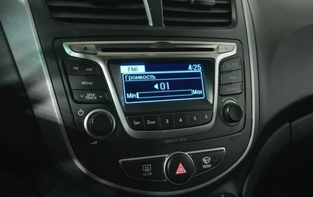 Hyundai Solaris II рестайлинг, 2014 год, 989 000 рублей, 12 фотография