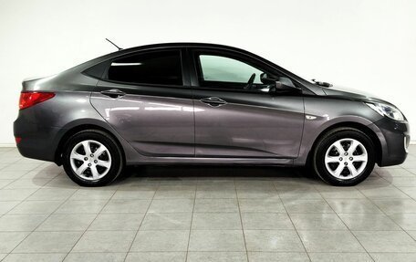 Hyundai Solaris II рестайлинг, 2011 год, 680 000 рублей, 4 фотография