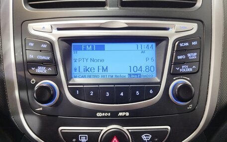 Hyundai Solaris II рестайлинг, 2011 год, 680 000 рублей, 11 фотография