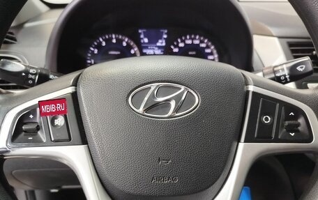 Hyundai Solaris II рестайлинг, 2011 год, 680 000 рублей, 13 фотография