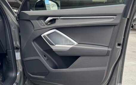 Audi Q3, 2022 год, 1 900 000 рублей, 27 фотография