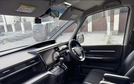 Honda Stepwgn IV, 2022 год, 2 460 000 рублей, 9 фотография