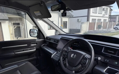 Honda Stepwgn IV, 2022 год, 2 460 000 рублей, 10 фотография