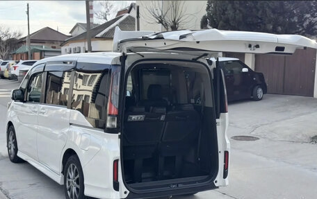 Honda Stepwgn IV, 2022 год, 2 460 000 рублей, 17 фотография