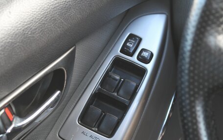 Toyota Land Cruiser Prado 120 рестайлинг, 2008 год, 2 650 000 рублей, 11 фотография