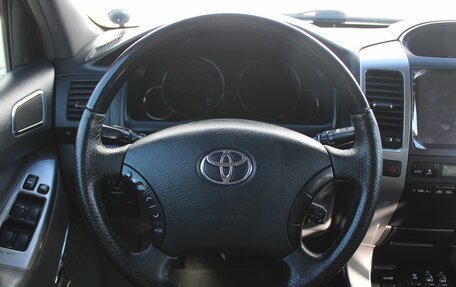 Toyota Land Cruiser Prado 120 рестайлинг, 2008 год, 2 650 000 рублей, 12 фотография