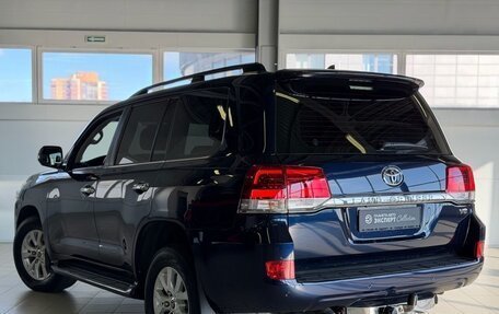 Toyota Land Cruiser 200, 2017 год, 6 650 000 рублей, 8 фотография