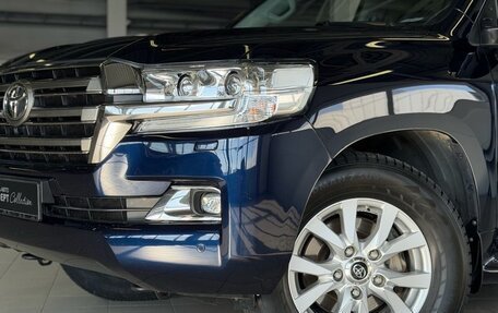 Toyota Land Cruiser 200, 2017 год, 6 650 000 рублей, 4 фотография