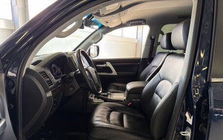 Toyota Land Cruiser 200, 2017 год, 6 650 000 рублей, 27 фотография