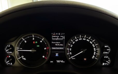 Toyota Land Cruiser 200, 2017 год, 6 650 000 рублей, 28 фотография