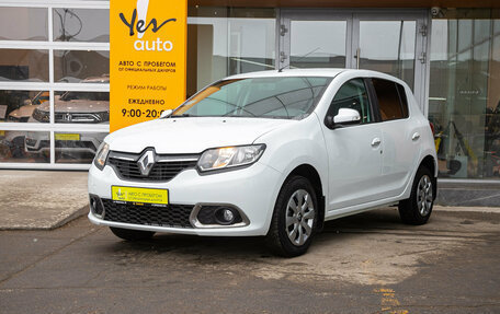 Renault Sandero II рестайлинг, 2017 год, 895 000 рублей, 2 фотография