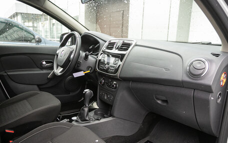 Renault Sandero II рестайлинг, 2017 год, 895 000 рублей, 18 фотография