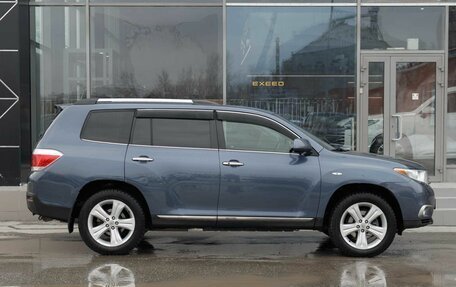 Toyota Highlander III, 2011 год, 2 150 000 рублей, 4 фотография