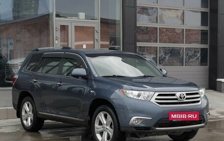 Toyota Highlander III, 2011 год, 2 150 000 рублей, 3 фотография