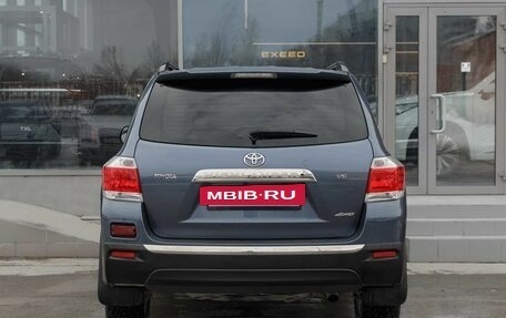 Toyota Highlander III, 2011 год, 2 150 000 рублей, 6 фотография