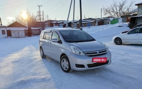 Toyota ISis I, 2007 год, 1 000 000 рублей, 1 фотография