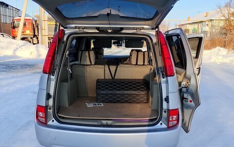 Toyota ISis I, 2007 год, 1 000 000 рублей, 7 фотография