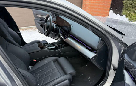 BMW 5 серия, 2025 год, 10 900 000 рублей, 18 фотография