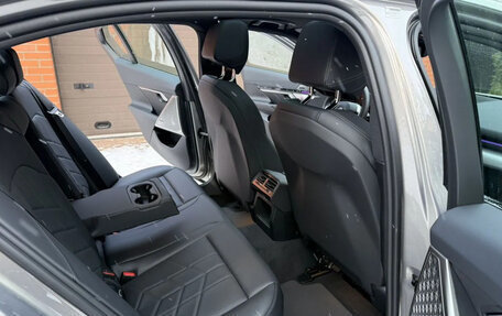 BMW 5 серия, 2025 год, 10 900 000 рублей, 19 фотография