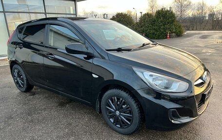 Hyundai Solaris II рестайлинг, 2012 год, 949 000 рублей, 3 фотография