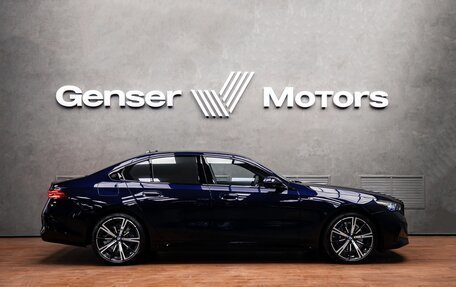 BMW 5 серия, 2025 год, 9 400 000 рублей, 4 фотография