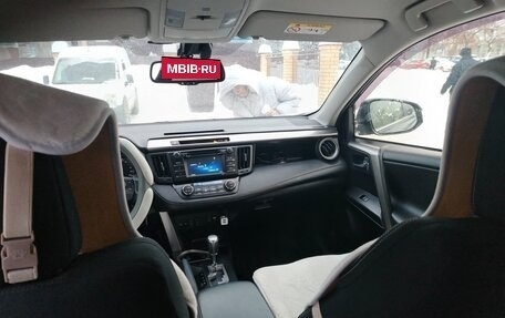 Toyota RAV4, 2016 год, 2 400 000 рублей, 7 фотография