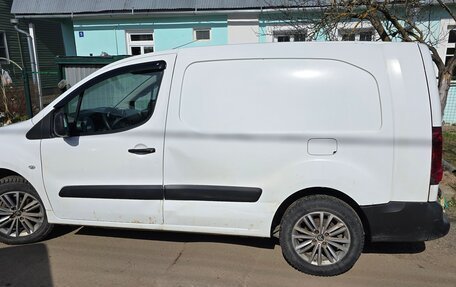 Citroen Berlingo II рестайлинг, 2017 год, 925 000 рублей, 3 фотография