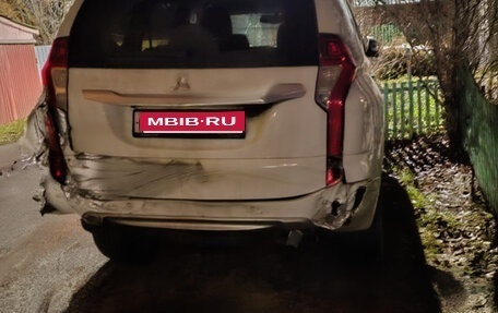 Mitsubishi Pajero Sport III рестайлинг, 2019 год, 2 100 000 рублей, 1 фотография