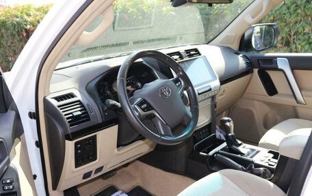 Toyota Land Cruiser Prado 150 рестайлинг 2, 2023 год, 8 114 230 рублей, 10 фотография