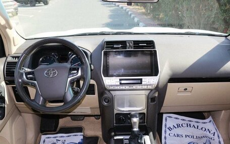 Toyota Land Cruiser Prado 150 рестайлинг 2, 2023 год, 8 114 230 рублей, 8 фотография