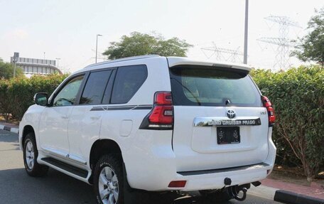 Toyota Land Cruiser Prado 150 рестайлинг 2, 2023 год, 8 114 230 рублей, 4 фотография