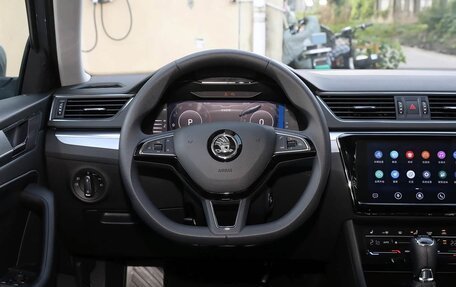 Skoda Superb III рестайлинг, 2025 год, 2 590 000 рублей, 12 фотография