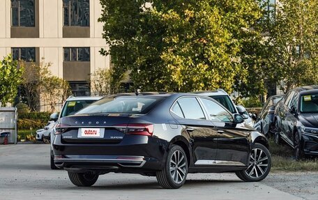 Skoda Superb III рестайлинг, 2025 год, 2 590 000 рублей, 5 фотография