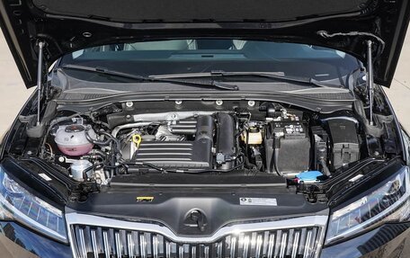 Skoda Superb III рестайлинг, 2025 год, 2 590 000 рублей, 19 фотография