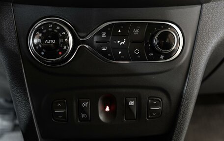 Renault Logan II, 2019 год, 1 240 000 рублей, 8 фотография