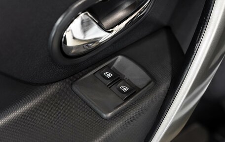 Renault Logan II, 2019 год, 1 240 000 рублей, 14 фотография