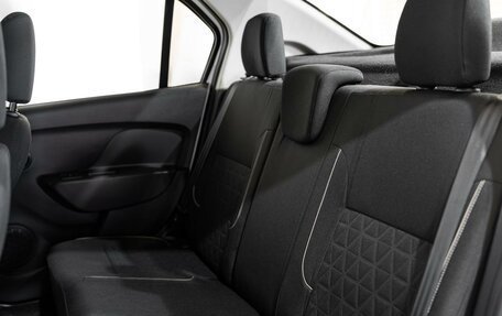 Renault Logan II, 2019 год, 1 240 000 рублей, 17 фотография